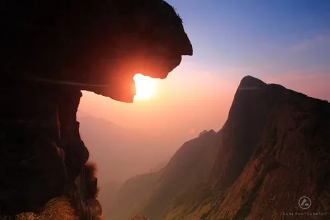 Suryanelli & Kolukkumalai